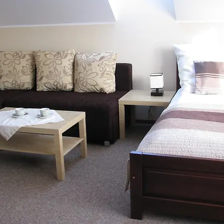 Krzywy W Ostrowie Morza Brzeg Pansiyon *