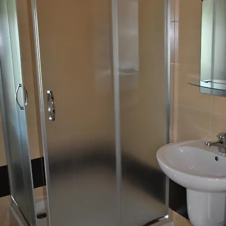 Krzywy W Ostrowie Morza Brzeg Pansiyon