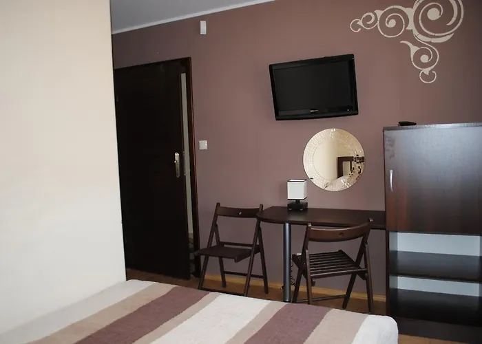 Krzywy W Ostrowie Morza Brzeg