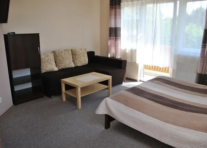 Krzywy W Ostrowie Morza Brzeg